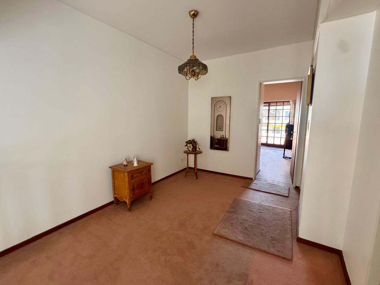 Ceretti 2600 - Casa Tipo Dúplex de 6 Ambientes con Jardín y Terraza en Villa Urquiza