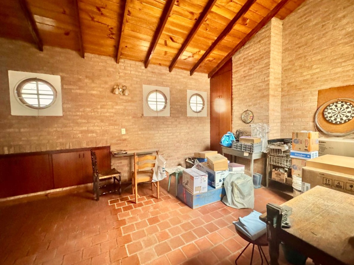 Ceretti 2600 - Casa Tipo Dúplex de 6 Ambientes con Jardín y Terraza en Villa Urquiza