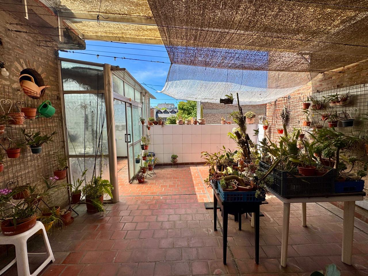 Ceretti 2600 - Casa Tipo Dúplex de 6 Ambientes con Jardín y Terraza en Villa Urquiza