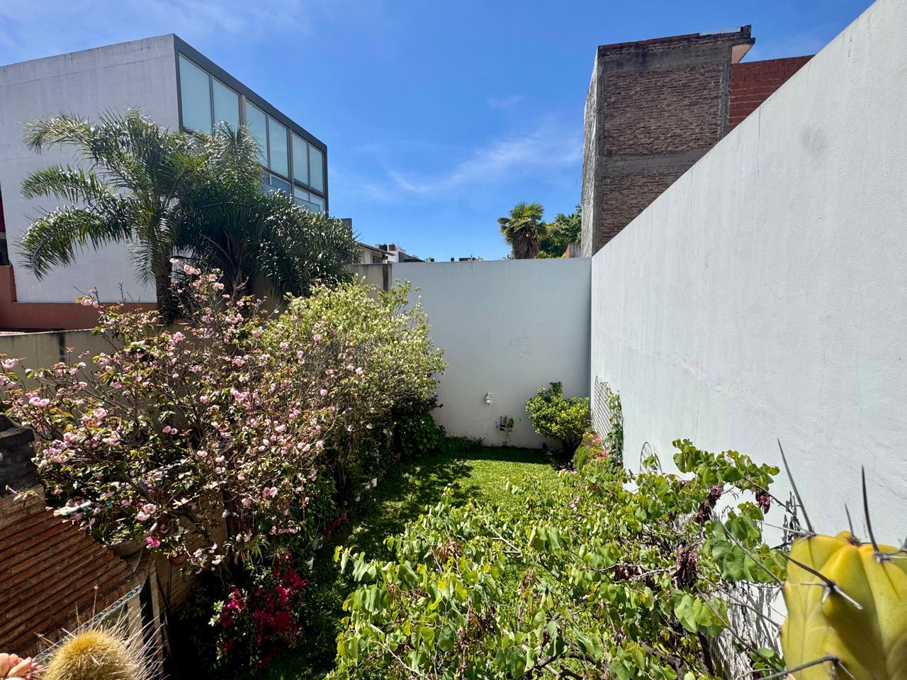 Ceretti 2600 - Casa Tipo Dúplex de 6 Ambientes con Jardín y Terraza en Villa Urquiza