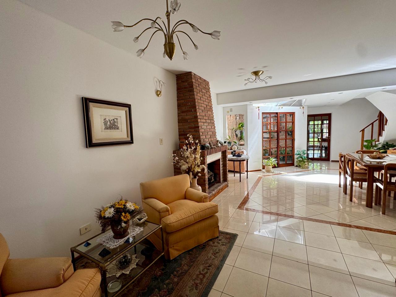 Ceretti 2600 - Casa Tipo Dúplex de 6 Ambientes con Jardín y Terraza en Villa Urquiza