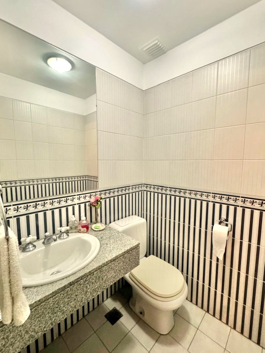 Ceretti 2600 - Casa Tipo Dúplex de 6 Ambientes con Jardín y Terraza en Villa Urquiza