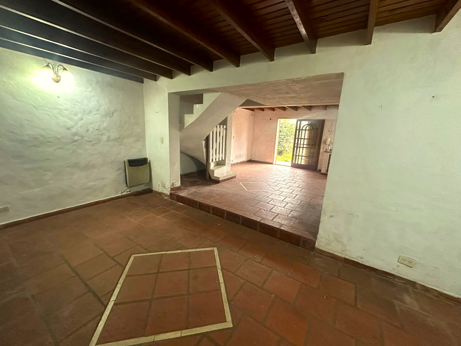 ¡Casa de Ensueño de 4 Ambientes con Pileta y Dependencia en Boulogne Sur Mer!