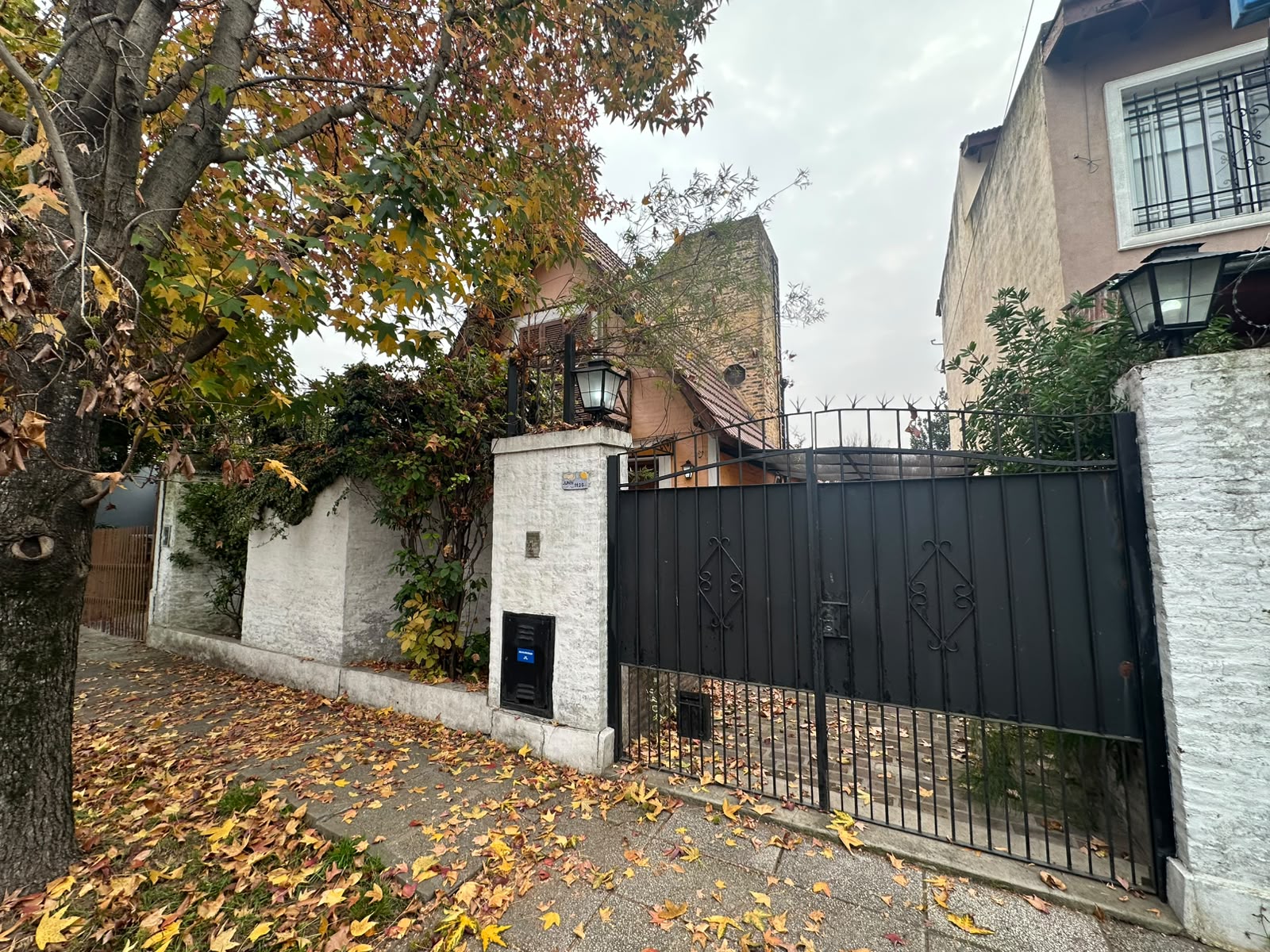 ¡Casa de Ensueño de 4 Ambientes con Pileta y Dependencia en Boulogne Sur Mer!