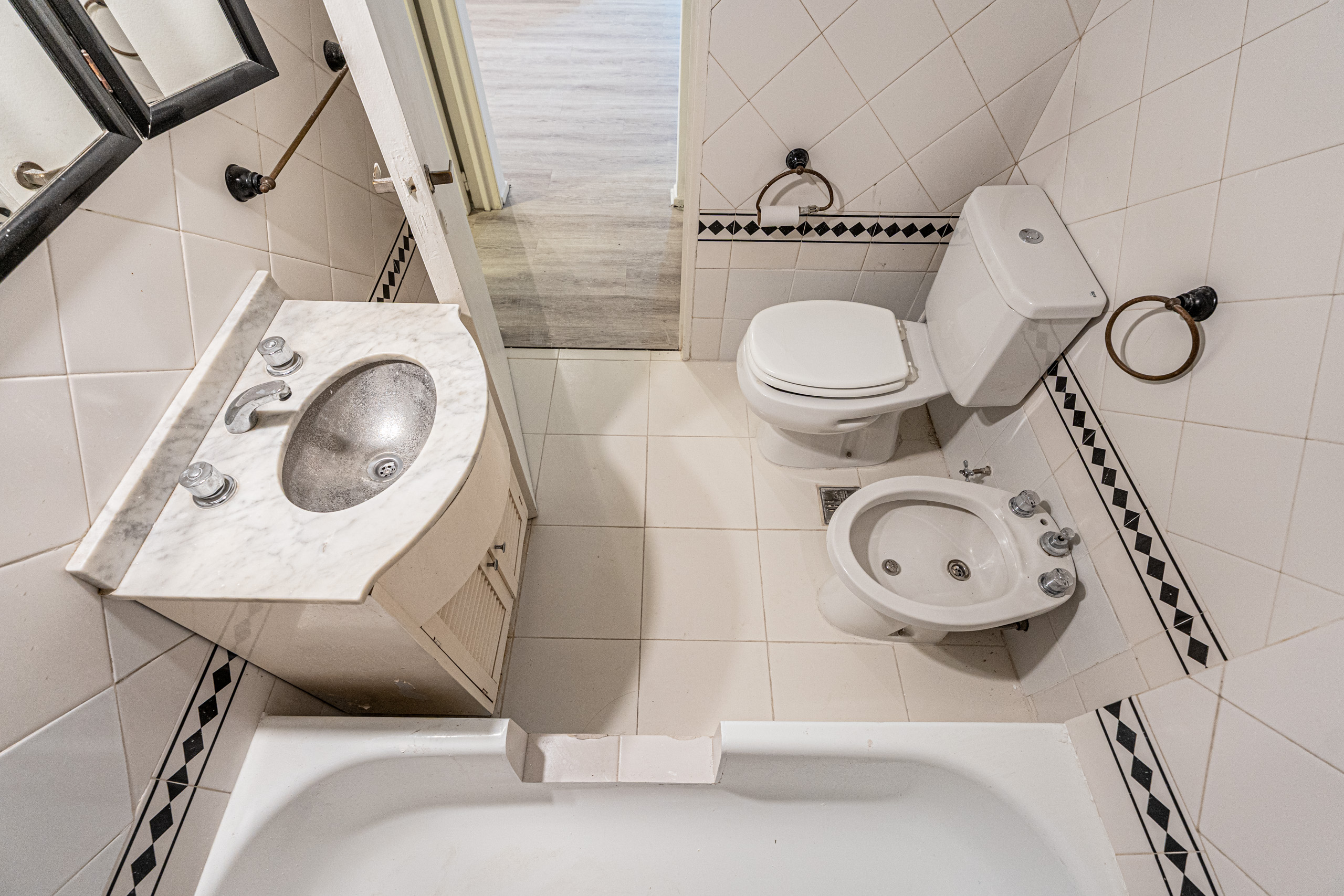 2 ambientes con Patio en Núñez | Venta