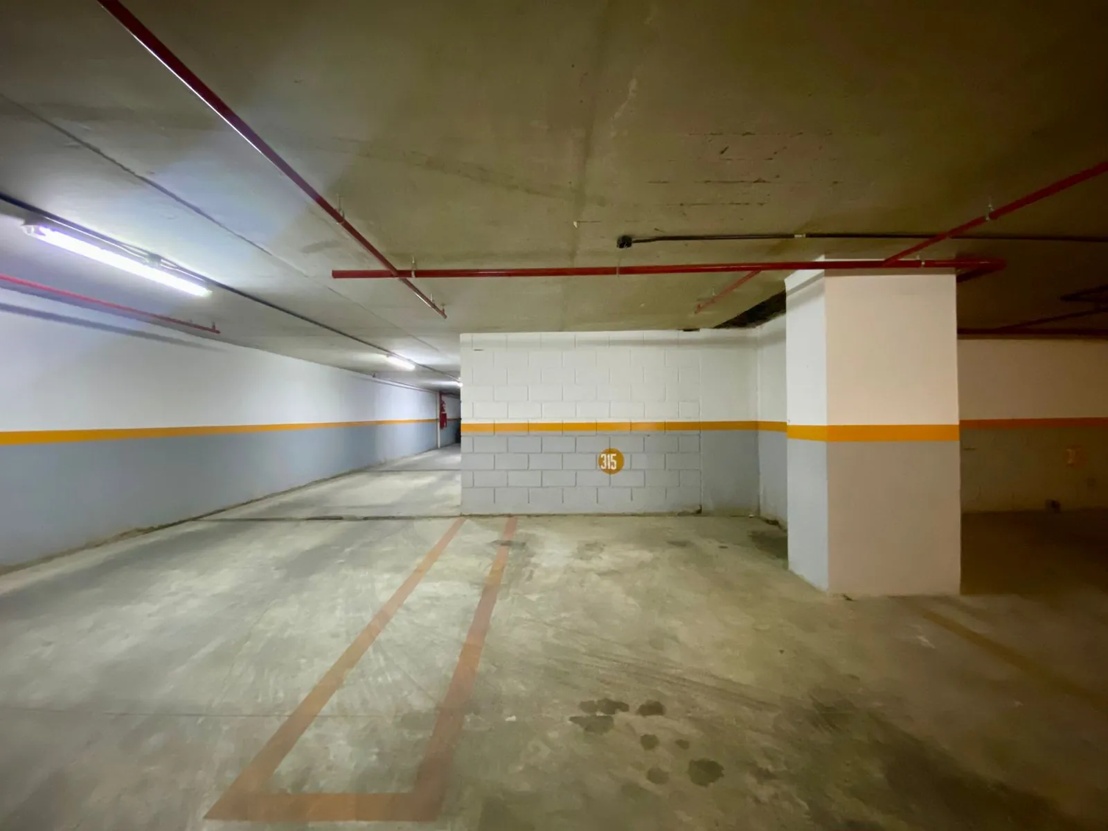 Imagen 4 de Cochera Fija y Cubierta en Venta en Belgrano, Oportunidad Única