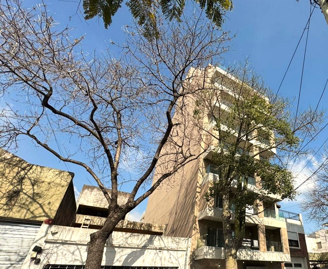 Cochera Cubierta en Venta en Villa Urquiza - Súper Cómoda