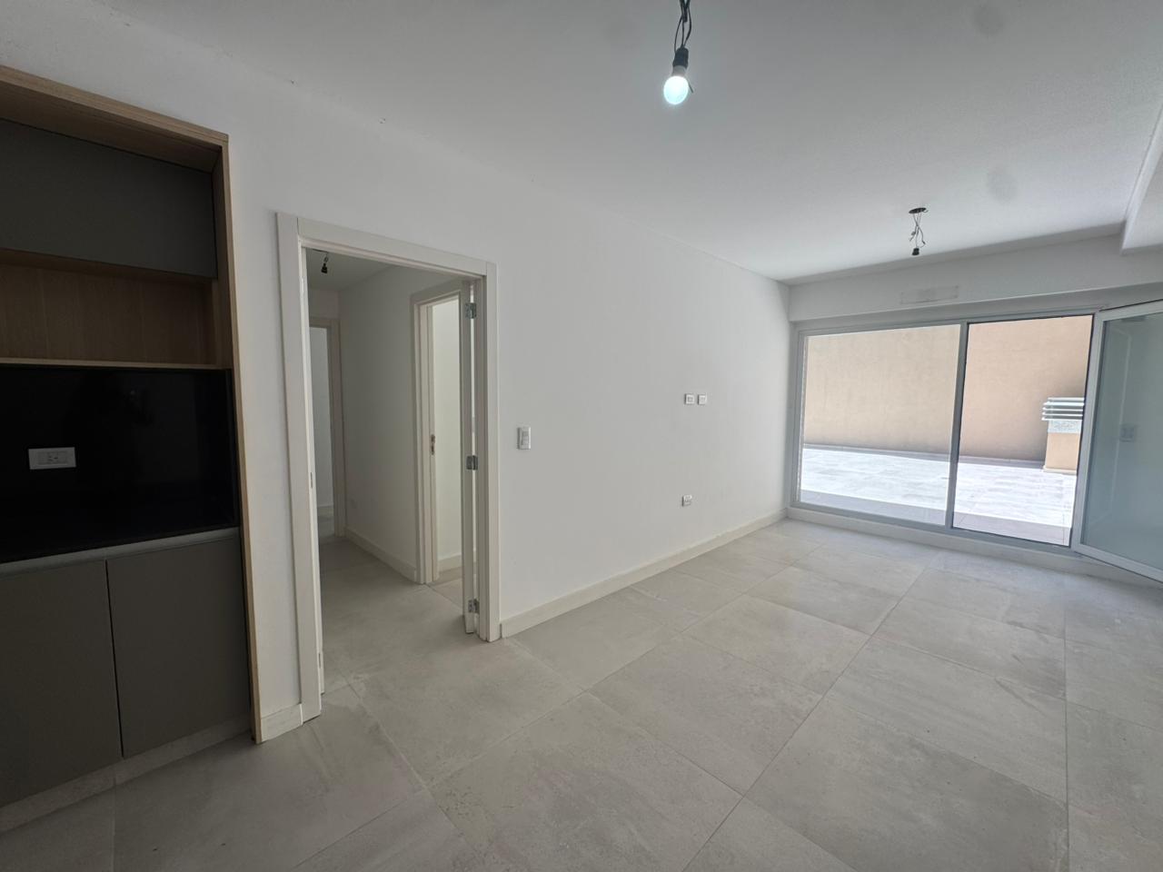 Echeverria 4962, PB, Oportunidad Única! Departamento Con Patio Amplio.
