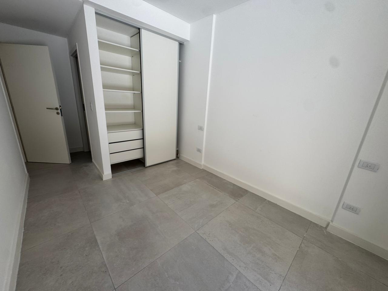 Echeverria 4962, PB, Oportunidad Única! Departamento Con Patio Amplio.