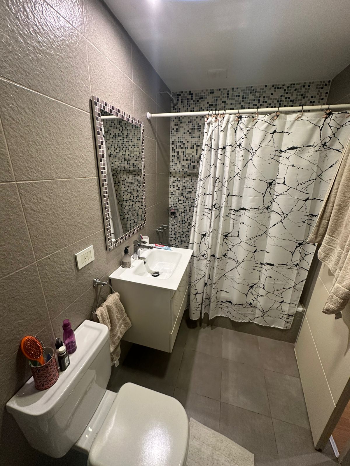 Manuel Diaz Velez N°2900,  Dúplex 4 Ambientes en Olivos - Suite, Escritorio y Patio - 161m² - Doble Cochera