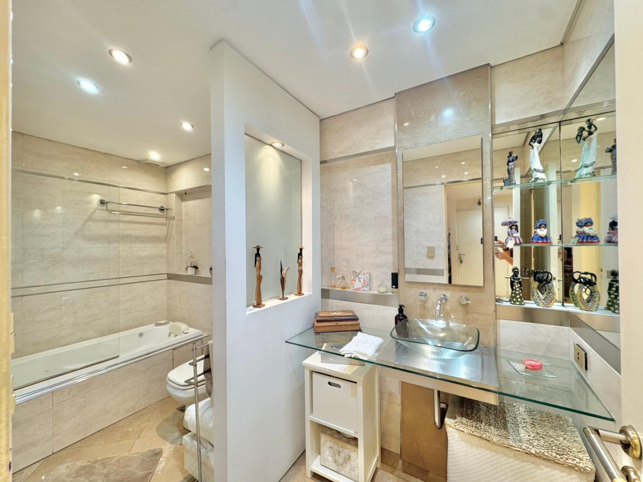 Esplendido PH 4 ambientes en Recoleta / Palermo