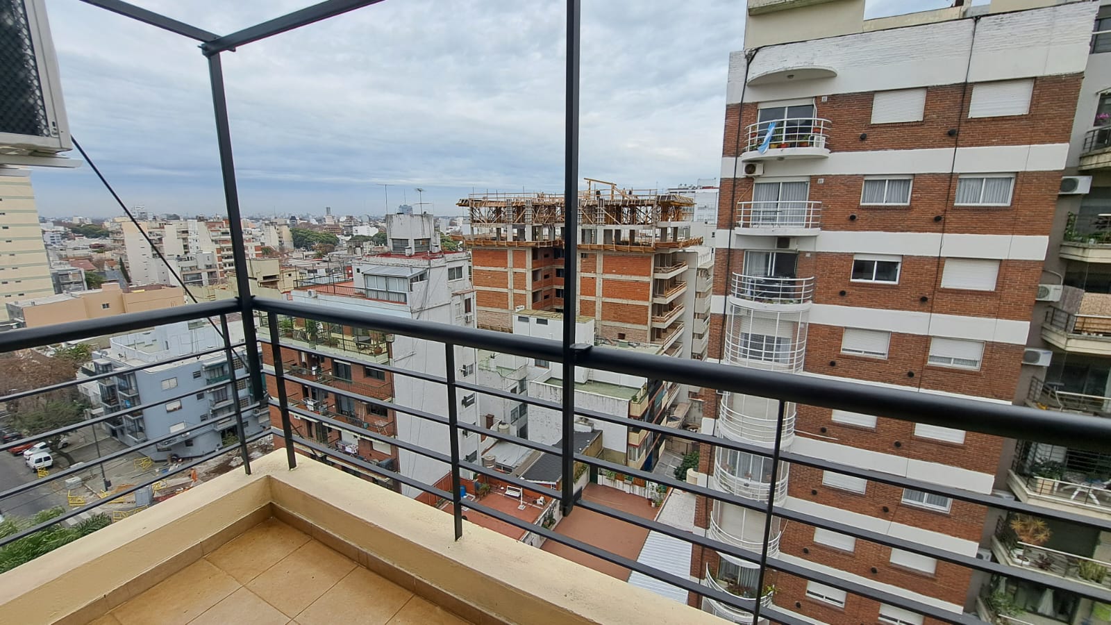 Luminoso Monoambiente con Balcón en Pleno Villa Urquiza