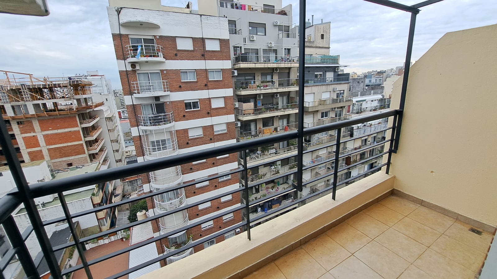Luminoso Monoambiente con Balcón en Pleno Villa Urquiza