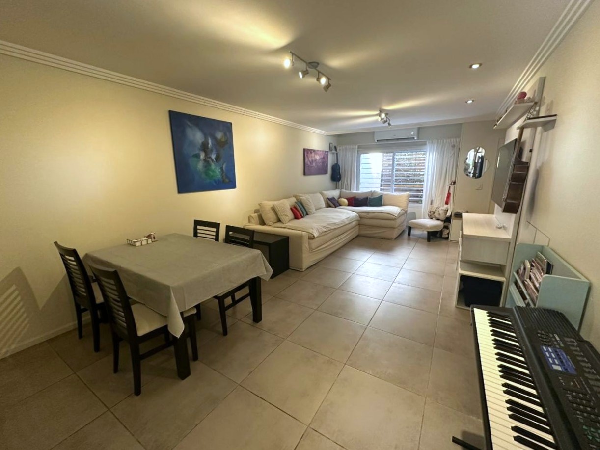 Manuel Diaz Velez N°2900,  Dúplex 4 Ambientes en Olivos - Suite, Escritorio y Patio - 161m² - Doble Cochera