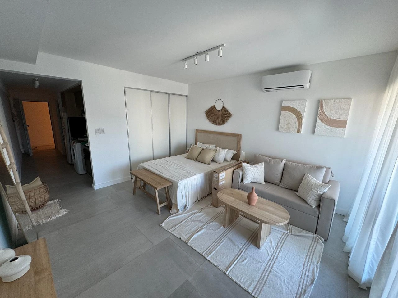 Imagen 7 de Hermoso Alquiler Temporal Amueblado en Coghlan.