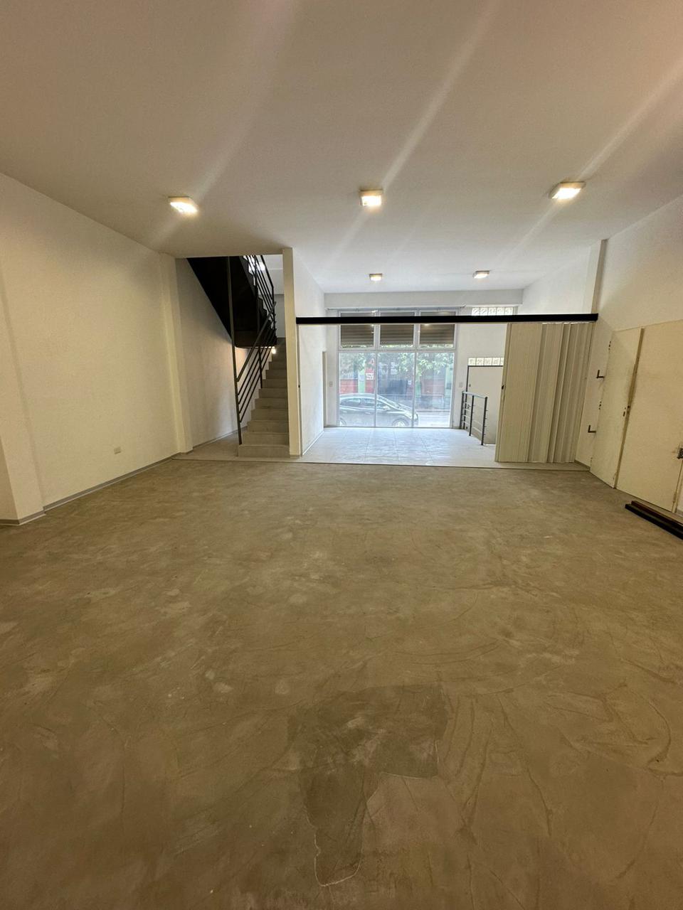 Caracas 2371, Oficina Comercial Con Vestuarios Y Terraza, Solución Integral Para Operaciones Y Gestión.