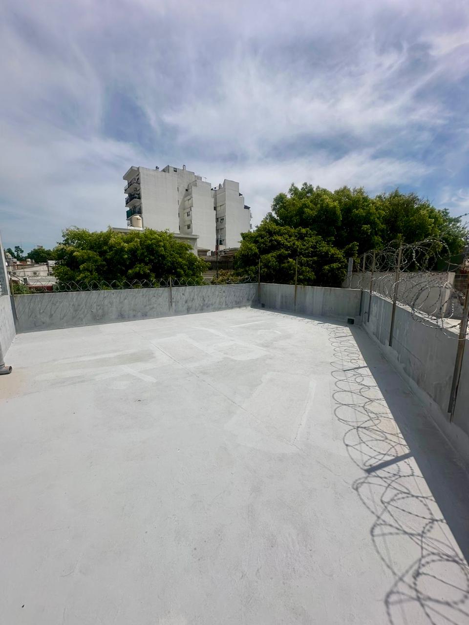 Caracas 2371, Oficina Comercial Con Vestuarios Y Terraza, Solución Integral Para Operaciones Y Gestión.